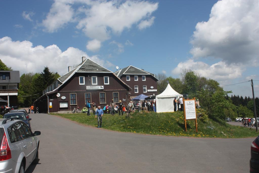 Berghotel Stutenhaus Schmiedefeld am Rennsteig Luaran gambar